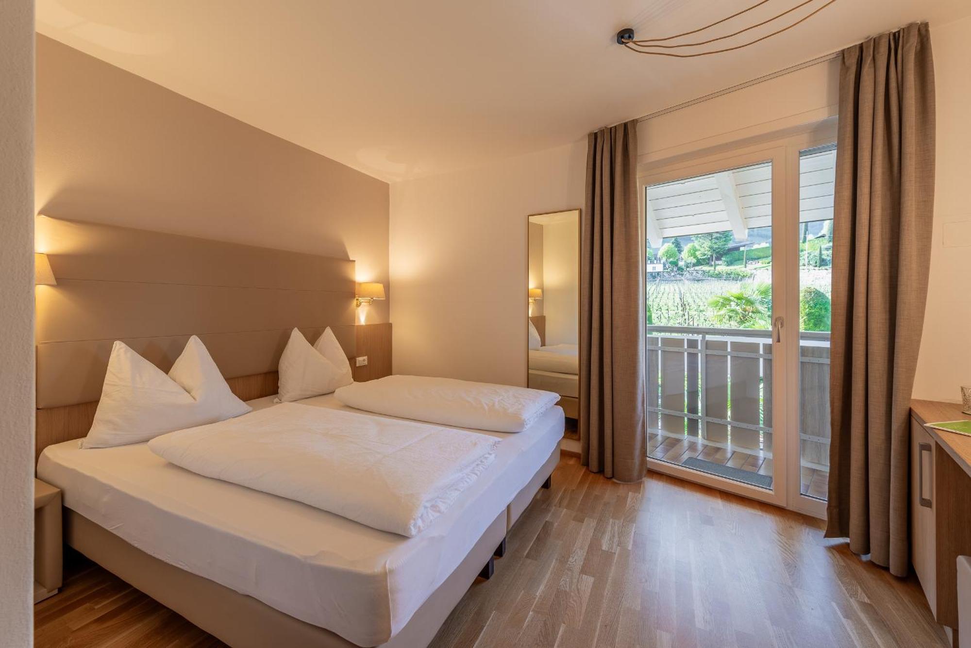 Tirolerin Garni Hotel แตร์เมโน ภายนอก รูปภาพ