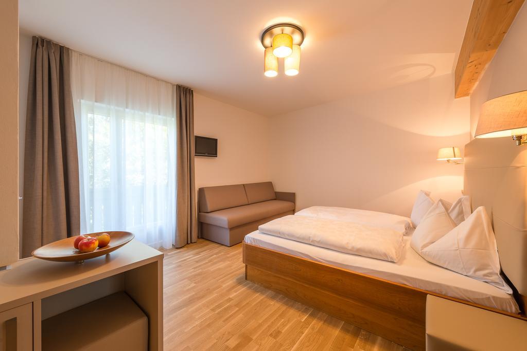 Tirolerin Garni Hotel แตร์เมโน ภายนอก รูปภาพ